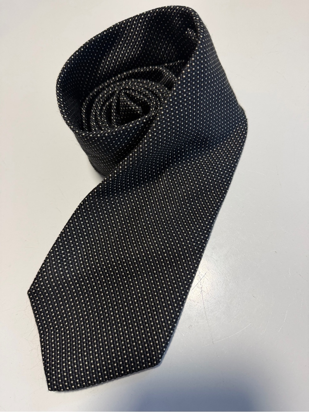 Banana Republic Dark Navy Blue Micro Pin Dot Silk Cotton Tie Made in Italy 4" W